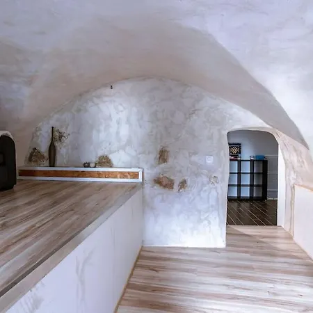 Holiday home Lou Roucas : Agreable Maison De Village Avec Vue