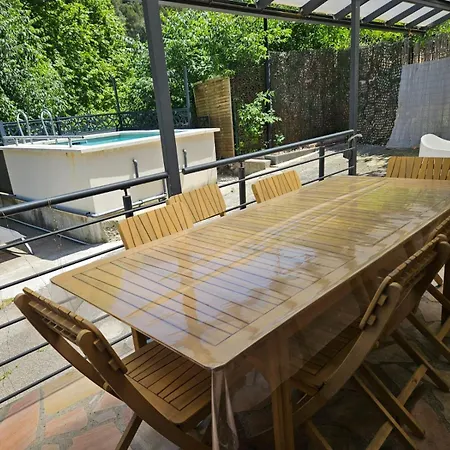 Holiday home Lou Roucas : Agreable Maison De Village Avec Vue Fontaine-de-Vaucluse